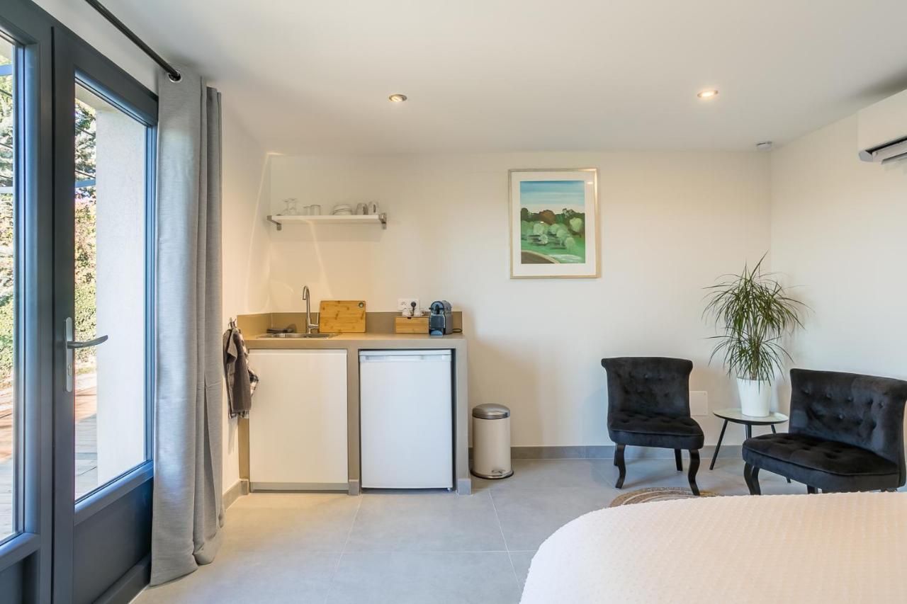 Villa Domitia Chambre D'Hotes Luberon บอนนิเยอ ภายนอก รูปภาพ