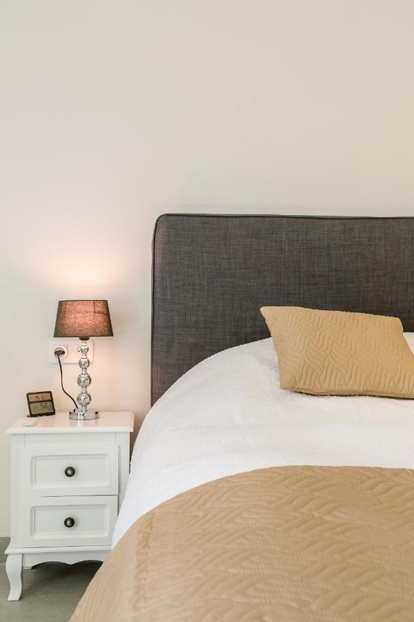 Villa Domitia Chambre D'Hotes Luberon บอนนิเยอ ภายนอก รูปภาพ